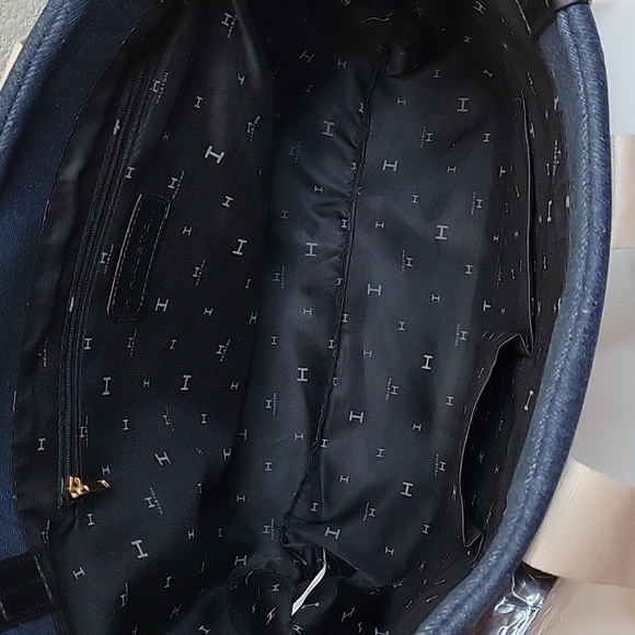 NWT Halston Denim Blue Canvas Tote Bag With Crossbody Strap - Picture 11 of 17